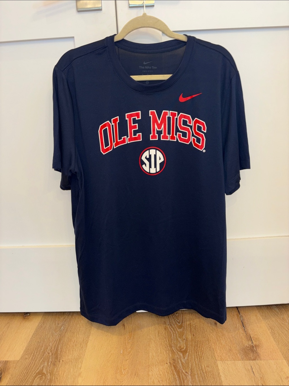 Nike Dri-Fit Ole Miss Rebels Navy & Red Tee Shirt Top Mens XL - Picture 2 of 4
